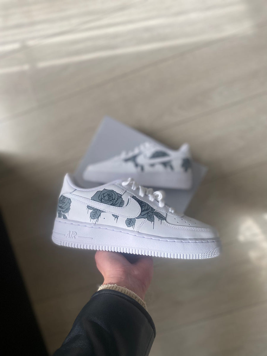 black air force 1 with roses